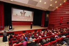 Hatice Kübra Tongar Gebzelilerle buluştu