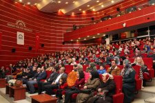 Hatice Kübra Tongar Gebzelilerle buluştu