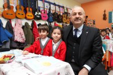Kaymakam Güler ve Başkan Büyükgöz M. Alp Tiryakioğlu İlkokulu’nda