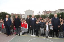 Kaymakam Güler ve Başkan Büyükgöz M. Alp Tiryakioğlu İlkokulu’nda