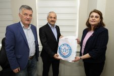 Başkan Büyükgöz personelin kadınlar gününü kutladı