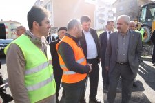 Adem Yavuz’da Asfalt Seferberliği Çalışmalar Başkan Büyükgöz’ün Denetiminde