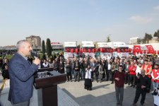 İdlib’e 10 TIR dolusu yardım malzemesi gönderildi