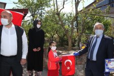 Başkan Zinnur Büyükgöz’den  Çocuklara 23 Nisan Hediyeleri