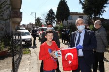 Başkan Zinnur Büyükgöz’den  Çocuklara 23 Nisan Hediyeleri