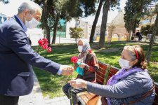 Başkan Büyükgöz 65 Yaş Üstünü Unutmadı