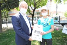  Başkan Amcalarından; Parklara Koşan Çocuklara Sürpriz