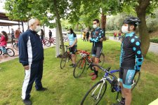 Büyükgöz  Çocuklara Bisiklet Hediye Etti