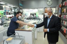 Başkan Büyükgöz’den  Çarşıda Esnaf Turu