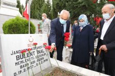 Başkan Büyükgöz ve Protokolden Şehitlik Ziyareti   