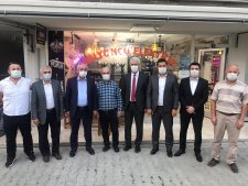 Başkan Büyükgöz’den  Esnaflarla Çay Sohbetleri