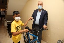 Başkan Büyükgöz’den Minik İsmail’e Sürpriz Hediye