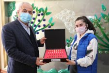 Liseli Selin Sude’den Başkan´a Teşekkür Ziyareti