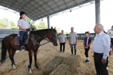 Başarılı öğrencilere madalyalar Büyükgöz’den