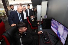 Başkanlardan H. Halil’de esnaf turu