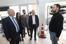 Başkanlardan H. Halil’de esnaf turu