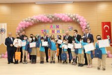 Gebzeli öğrencilere karneleri protokolden