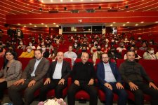 Gebzeli Gençlere Dijital Gençlik ve Değerler Konferansı