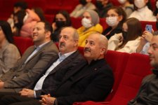 Gebzeli Gençlere Dijital Gençlik ve Değerler Konferansı