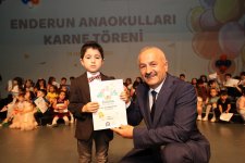 Enderunlu Minikler Karnelerine Kavuştu