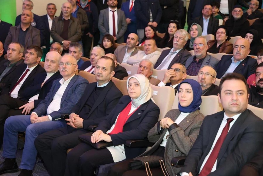 Görkemli ve Coşkulu Seçim Beyannamesi Sunumu