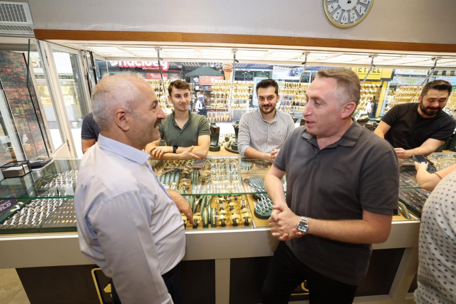 Başkan Büyükgöz Esnafla Buluştu