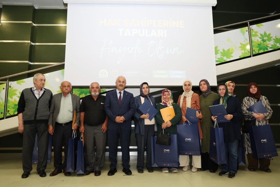 Kadıllı, Ahatlı ve Cumaköy’de 843 Hak Sahibi Tapularına Kavuştu