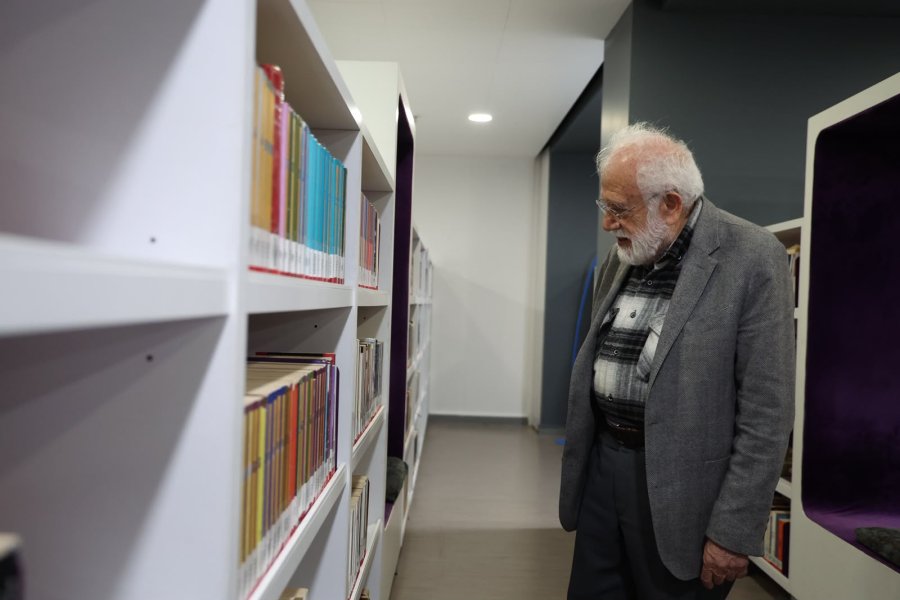 Prof. Dr. İhsan Süreyya Sırma’dan Çoban Mustafa Paşa Kütüphanesi’ne Ziyaret