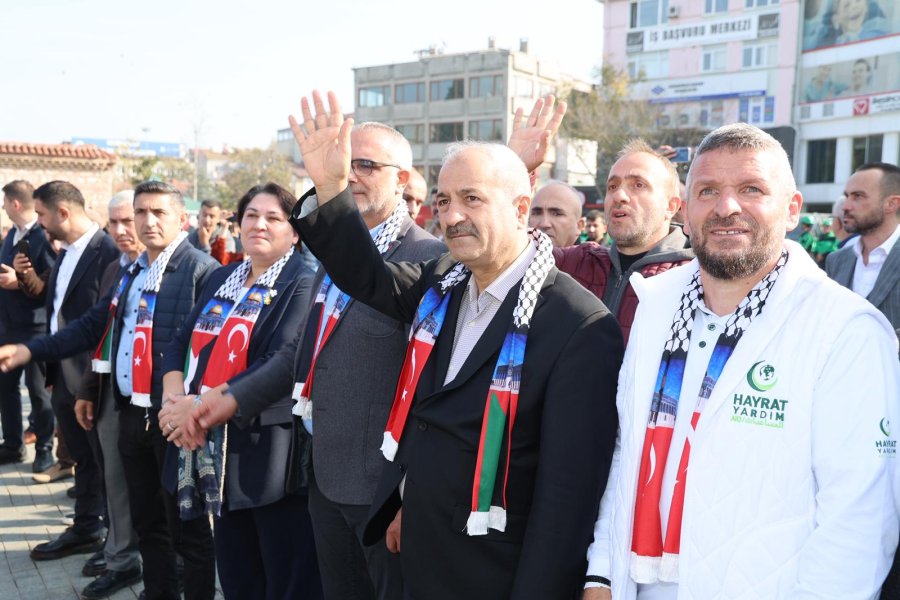 Gebze’den Gazze’ye Kardeşlik Eli: 10 Tır Yardım Dualarla Yola Çıktı