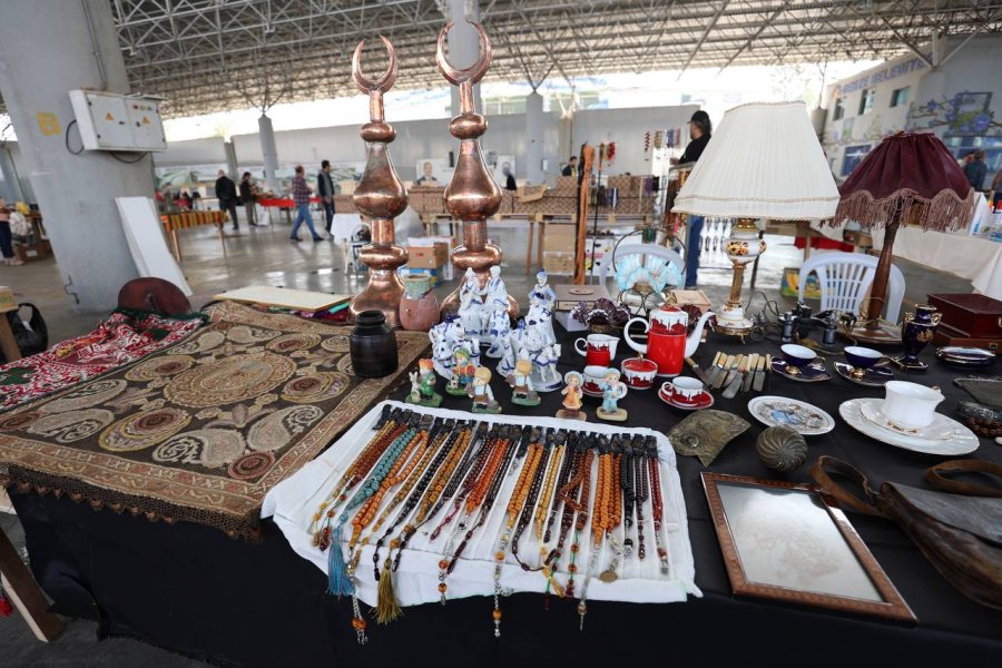 Gebze’de Antika Pazarı Kuruldu