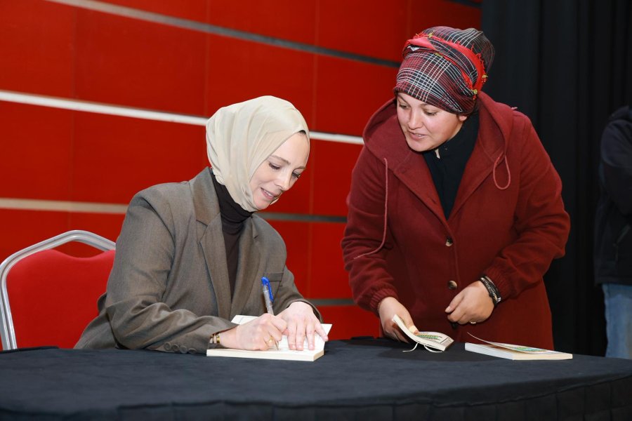 Gebze Okur Buluşmaları’nda Özgü Güler Söyleşisi