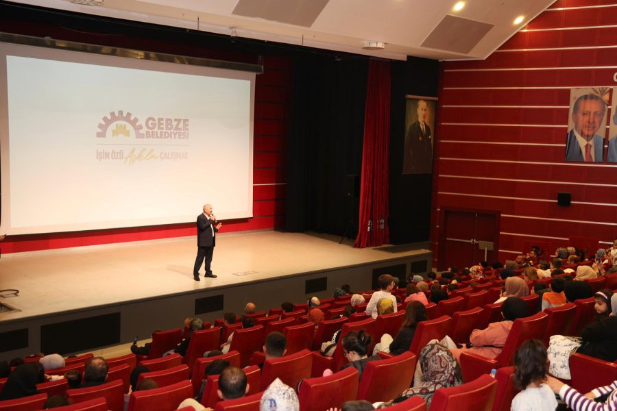 Miniklerden “Aslan Hürkuş 4: Hürjet”le eğlendi