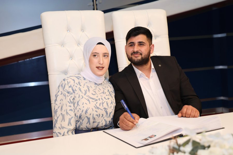 Başkan Büyükgöz’den Dünya Aile  Günü’nde Sürpriz Nikah