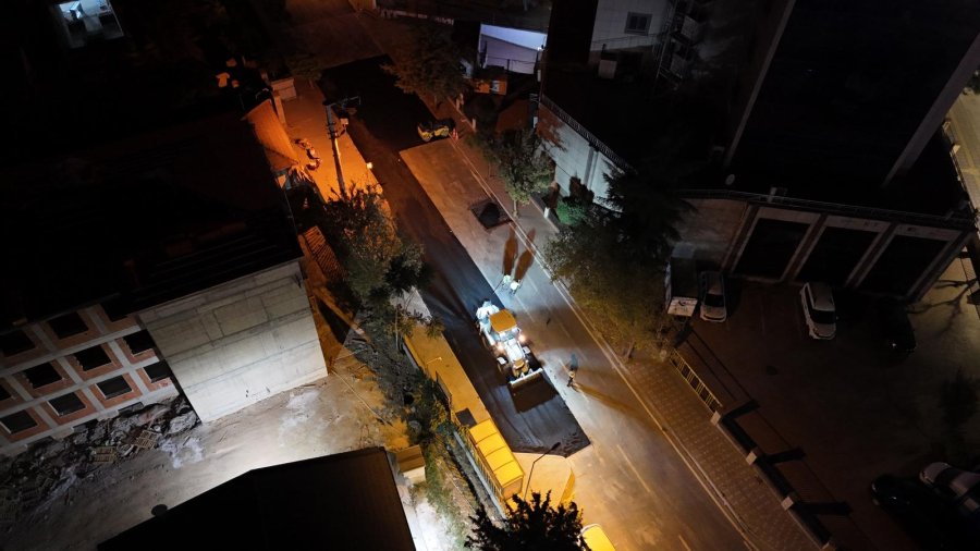 Fen İşleri Asfalt Çalışmalarını Sürdürüyor