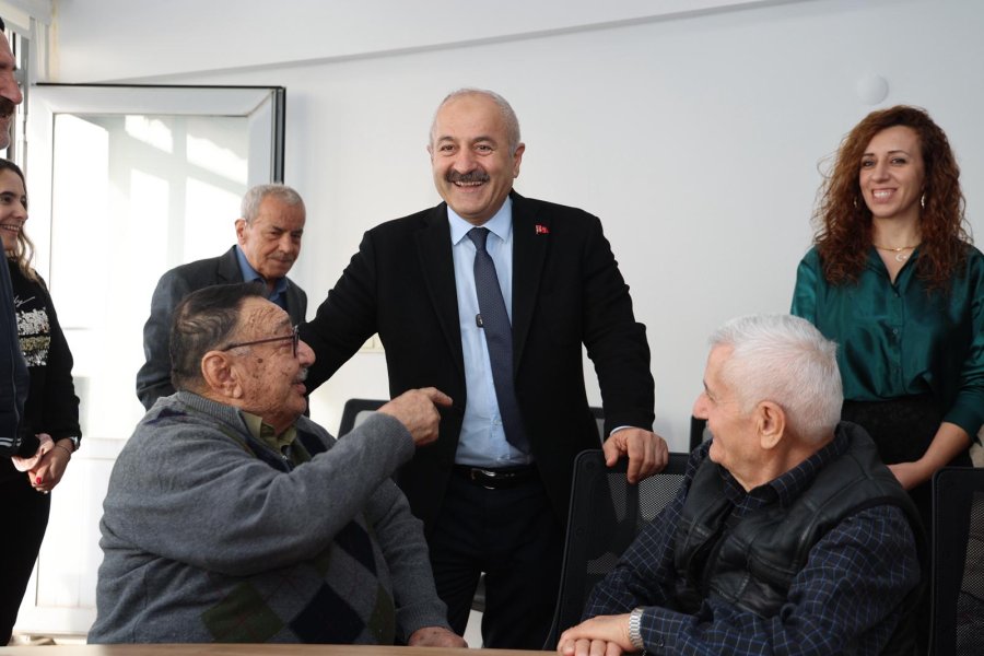 Başkan Büyükgöz, Barış Mahallesi’nde Huzurevi Sakinleriyle Bir Araya Geldi