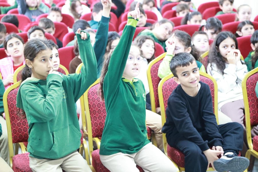 GEAK’tan İlkokul Öğrencilerine Deprem Tatbikatı