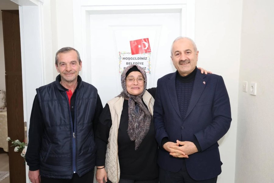 Başkan Büyükgöz;Hemşerilerinin hanelerine konuk oluyor 