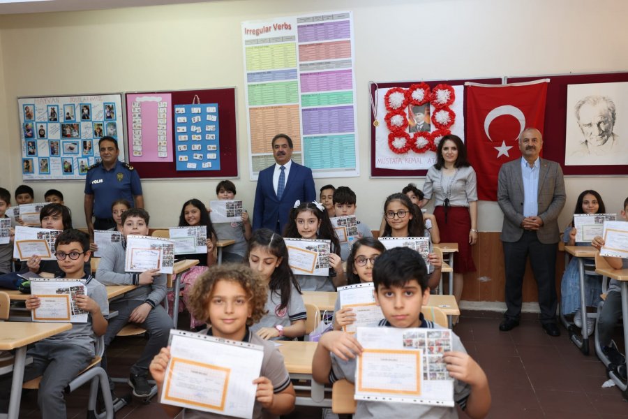 Gebzeli Öğrencilere Karneler Protokolden