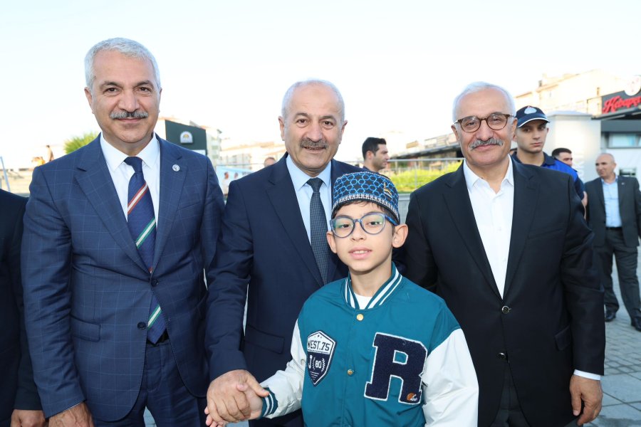 Gebzeliler Kent Meydanında Bayramlaştı