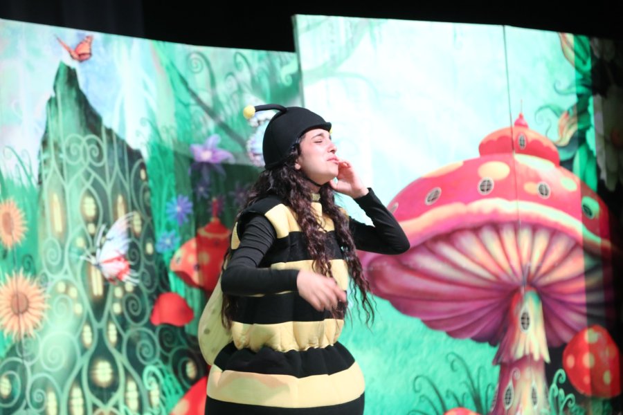 Minikler “Beneksiz Böcek Uğur” ile Keyifli Anlar Yaşadı