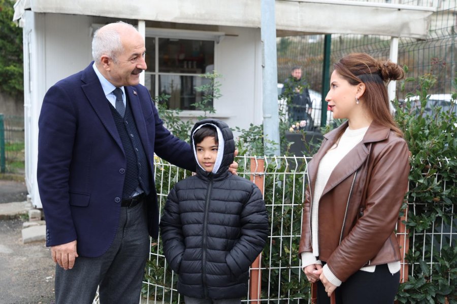 Sultan Ayhan İlkokulu’nda Yarıyıl Karneleri Dağıtıldı