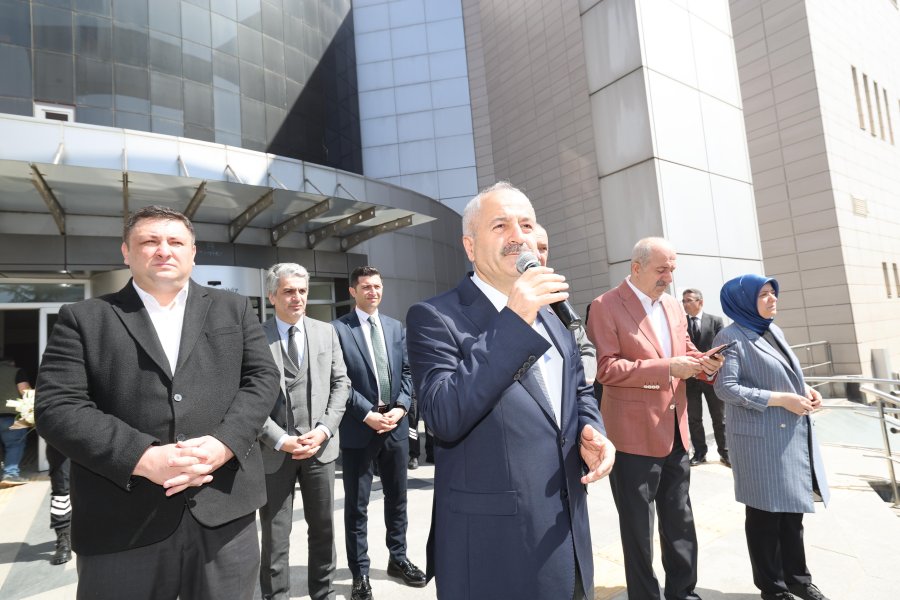 Başkan Büyükgöz Mazbatasını Aldı