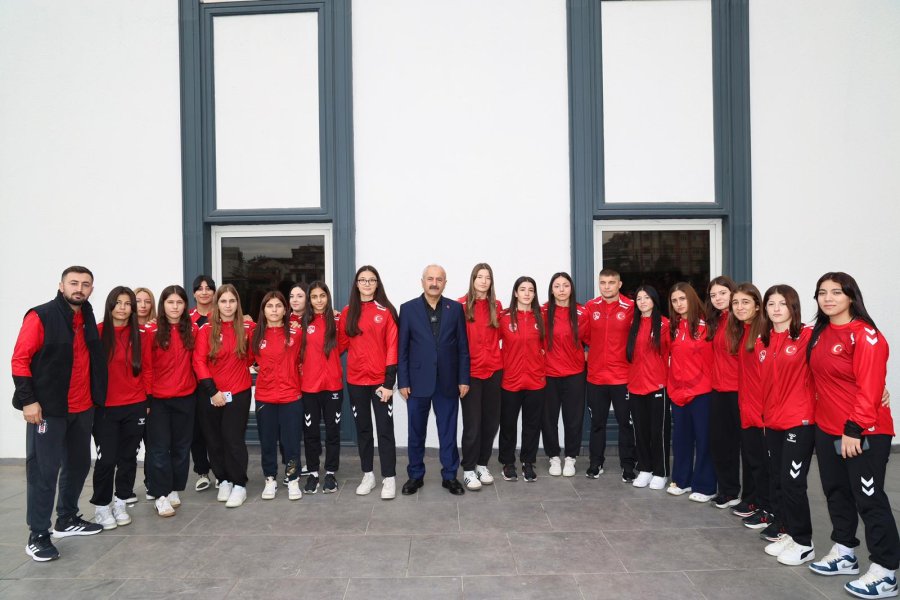 Gebzeli Güreşçiler Milli Takım Kampında