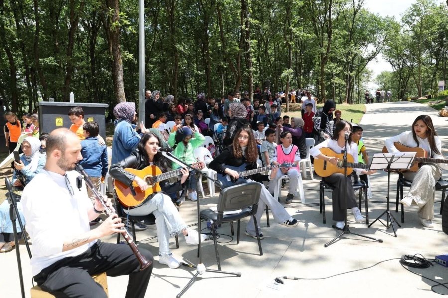 Başkan Büyükgöz, Cumaköy  Mesire’de Gençleri Ağırladı