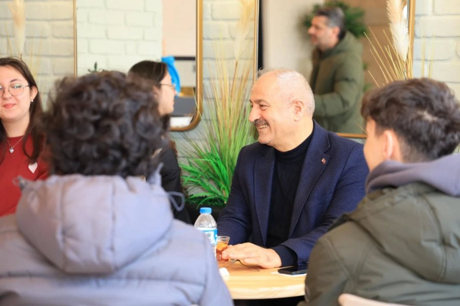 Başkan Büyükgöz: Gençlik Bizim İçin Önemli