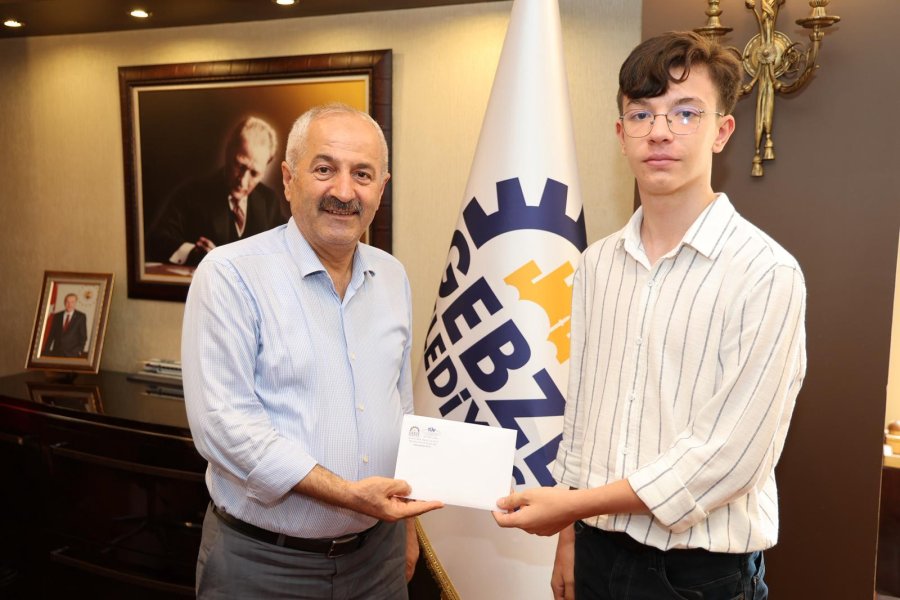 Başkan Büyükgöz LGS Birincilerini Ağırladı