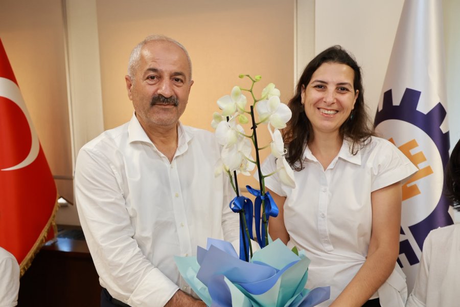 Minik Öğrencilerden Başkan Büyükgöz’e Ziyaret