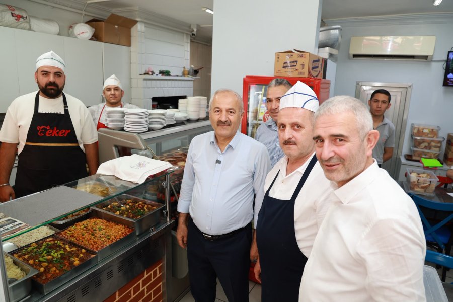 Başkan Büyükgöz Arapçeşme Esnafıyla Bir Araya Geldi