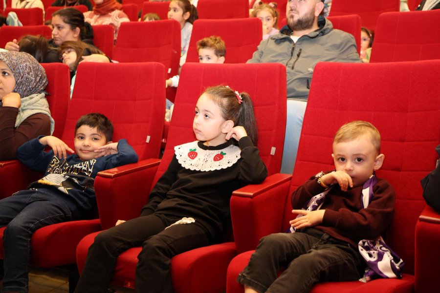 Başkan Büyükgöz’den Miniklere Sürpriz