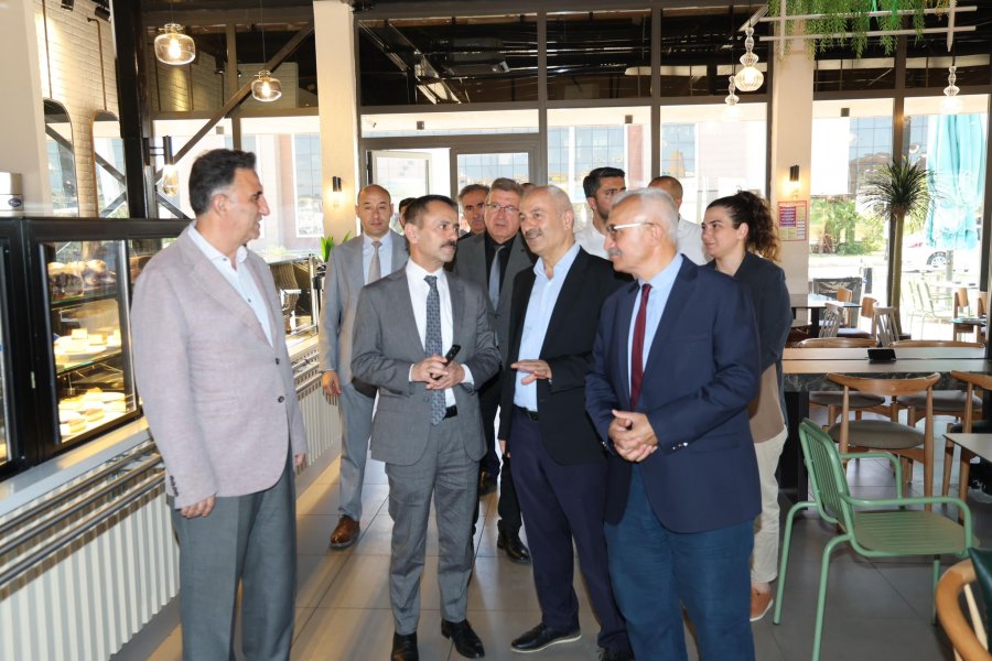 Başkan Büyükgöz Vali Aktaş’a projelerini yerinde tanıttı